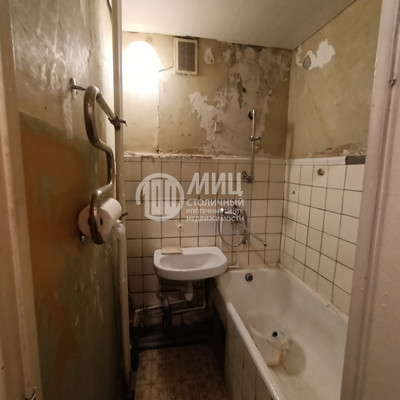 Продам двухкомнатную (2-комн.) квартиру, Нижегородская ул, 61, Москва г