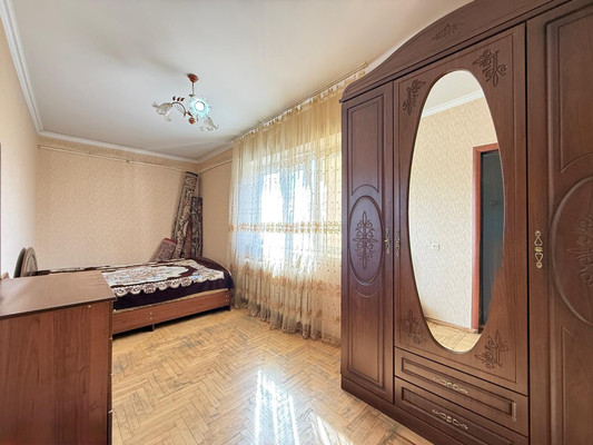 Продам двухкомнатную (2-комн.) квартиру, Шортанова ул, 19, Нальчик г