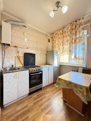 Продам двухкомнатную (2-комн.) квартиру, Шортанова ул, 19, Нальчик г