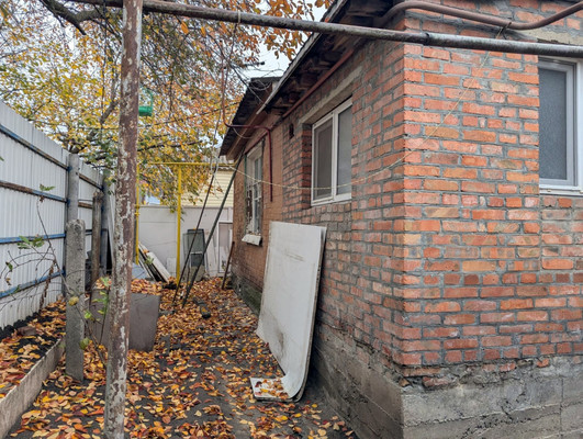 Продам дом, 1-я Краснодонская ул, 36, Ростов-на-Дону г, 0 км от города