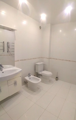 Продам двухкомнатную (2-комн.) квартиру, Бакунина ул, 135, Пенза г