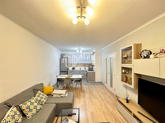 Продам двухкомнатную (2-комн.) квартиру, Реутовская ул, 15, Балашиха г