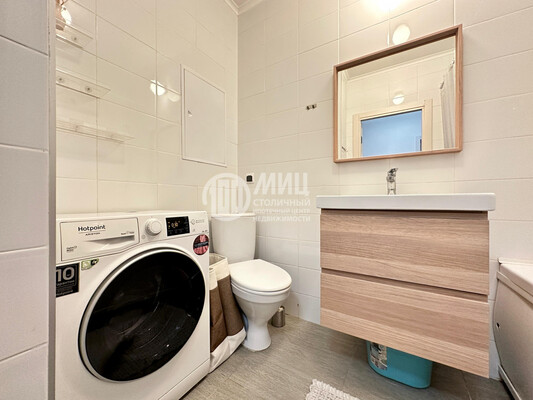 Продам двухкомнатную (2-комн.) квартиру, Реутовская ул, 15, Балашиха г