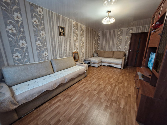 Продам двухкомнатную (2-комн.) квартиру, Ленсоветовский тер, 25, Шушары п