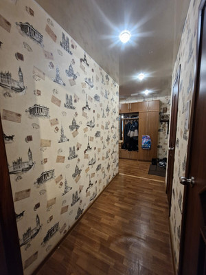 Продам двухкомнатную (2-комн.) квартиру, Ленсоветовский тер, 25, Шушары п