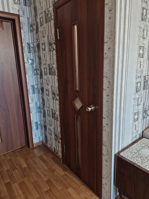 Продам двухкомнатную (2-комн.) квартиру, Ленсоветовский тер, 25, Шушары п