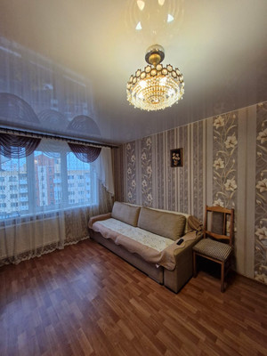 Продам двухкомнатную (2-комн.) квартиру, Ленсоветовский тер, 25, Шушары п