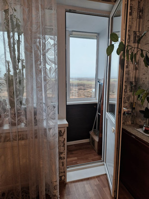 Продам двухкомнатную (2-комн.) квартиру, Ленсоветовский тер, 25, Шушары п