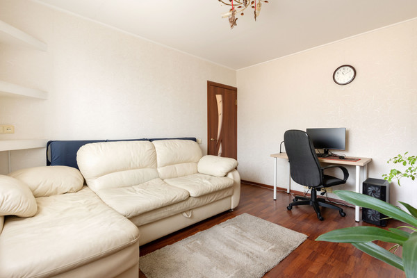 Продам двухкомнатную (2-комн.) квартиру, Союзный пр-кт, 22к2, Москва г