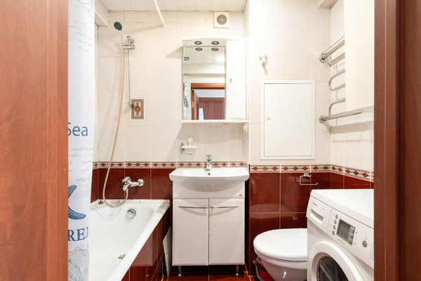 Продам двухкомнатную (2-комн.) квартиру, Союзный пр-кт, 22к2, Москва г