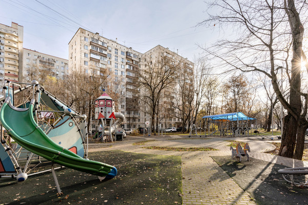 Продам двухкомнатную (2-комн.) квартиру, Союзный пр-кт, 22к2, Москва г