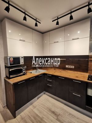 Продам однокомнатную (1-комн.) квартиру, Шоссе в Лаврики ул, 63, Мурино п