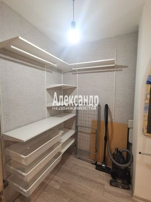 Продам однокомнатную (1-комн.) квартиру, Шоссе в Лаврики ул, 63, Мурино п