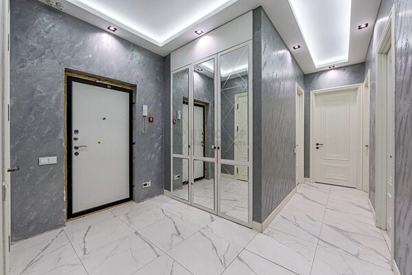 Продам трехкомнатную (3-комн.) квартиру, Архитектора Щусева ул, 1, Москва г