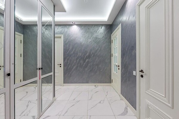 Продам трехкомнатную (3-комн.) квартиру, Архитектора Щусева ул, 1, Москва г