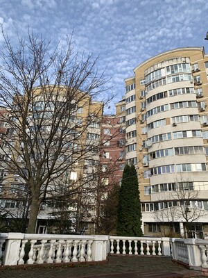 Продам трехкомнатную (3-комн.) квартиру, Новокуркинское ш, 35, Москва г