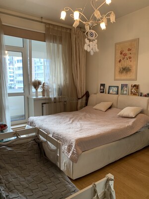 Продам трехкомнатную (3-комн.) квартиру, Новокуркинское ш, 35, Москва г