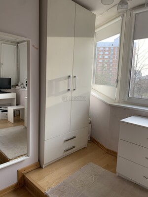 Продам трехкомнатную (3-комн.) квартиру, Новокуркинское ш, 35, Москва г