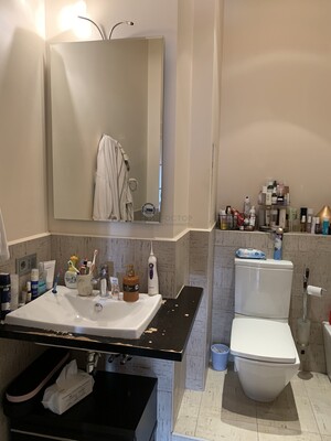 Продам трехкомнатную (3-комн.) квартиру, Новокуркинское ш, 35, Москва г