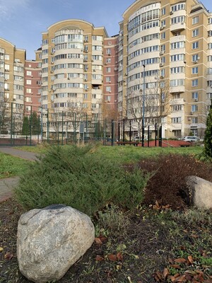 Продам трехкомнатную (3-комн.) квартиру, Новокуркинское ш, 35, Москва г