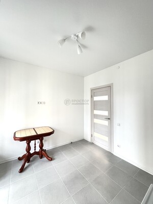 Продам двухкомнатную (2-комн.) квартиру, Очаковское ш, 7, Москва г