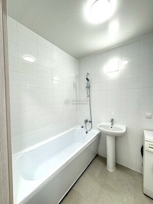 Продам двухкомнатную (2-комн.) квартиру, Очаковское ш, 7, Москва г