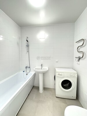 Продам двухкомнатную (2-комн.) квартиру, Очаковское ш, 7, Москва г