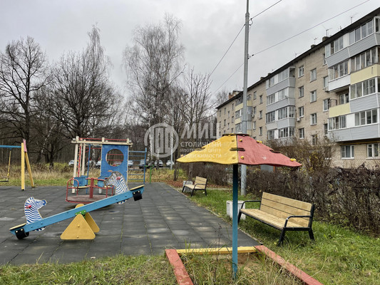 Продам двухкомнатную (2-комн.) квартиру, Зелёная (Мытищи-16 тер) ул, 6, Мытищи г