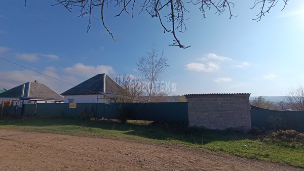 Продам дом, Красная ул, 87, Нефтяная ст-ца, 0 км от города