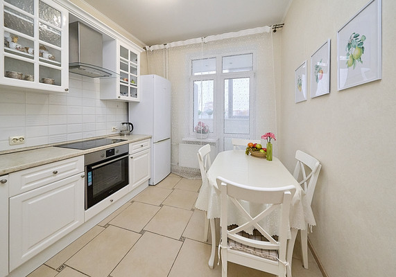 Продам однокомнатную (1-комн.) квартиру, Народного Ополчения пр-кт, 10, Санкт-Петербург г