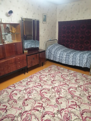 Продам однокомнатную (1-комн.) квартиру, 50 лет Октября ул, 6, Алексин г