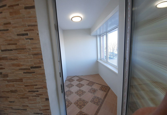 Продам трехкомнатную (3-комн.) квартиру, Терешковой ул, 17, Иркутск г