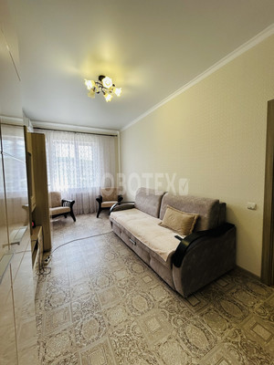 Продам двухкомнатную (2-комн.) квартиру, Тельмана ул, 50, Горячий Ключ г