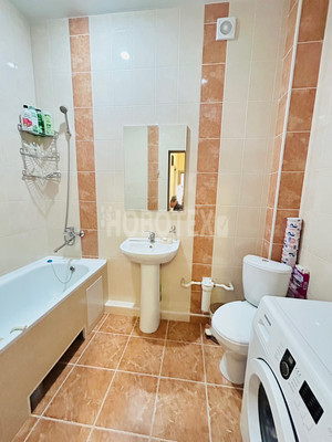 Продам двухкомнатную (2-комн.) квартиру, Тельмана ул, 50, Горячий Ключ г