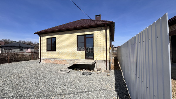 Продам дом, Хрустальная ул, 17, Крымск г, 0 км от города