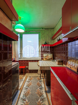 Продам трехкомнатную (3-комн.) квартиру, Беловежская ул, 77, Москва г