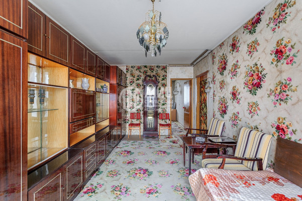 Продам трехкомнатную (3-комн.) квартиру, Беловежская ул, 77, Москва г