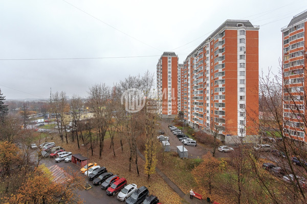 Продам трехкомнатную (3-комн.) квартиру, Беловежская ул, 77, Москва г