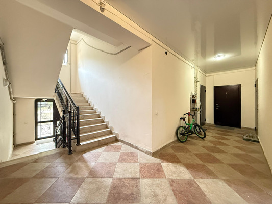 Продам однокомнатную (1-комн.) квартиру, Убыхская ул, 10, Нальчик г