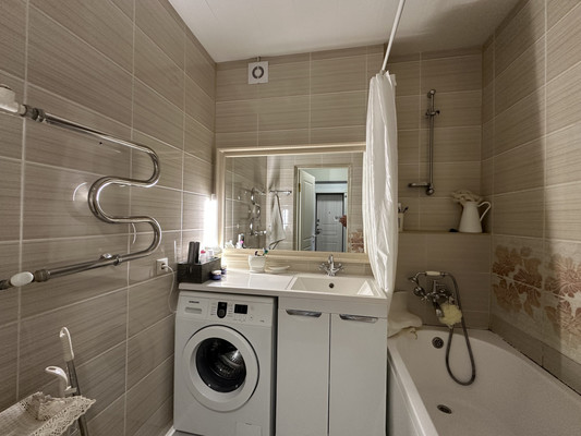 Продам двухкомнатную (2-комн.) квартиру, Родниковый пер, 2кБ, Белореченск г