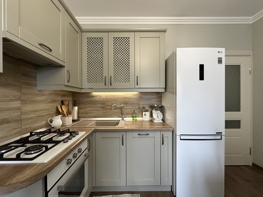 Продам двухкомнатную (2-комн.) квартиру, Родниковый пер, 2кБ, Белореченск г