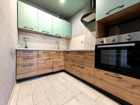 Продам двухкомнатную (2-комн.) квартиру, Лермонтова ул, 63а, Иркутск г