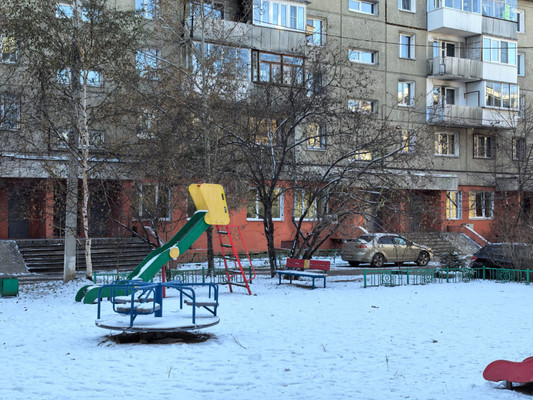 Продам двухкомнатную (2-комн.) квартиру, Лермонтова ул, 63а, Иркутск г