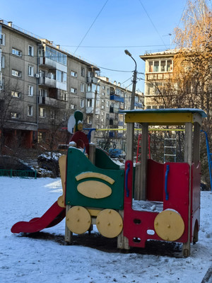 Продам двухкомнатную (2-комн.) квартиру, Лермонтова ул, 63а, Иркутск г