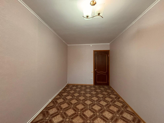 Продам трехкомнатную (3-комн.) квартиру, Садовая ул, 36, Глинищево с