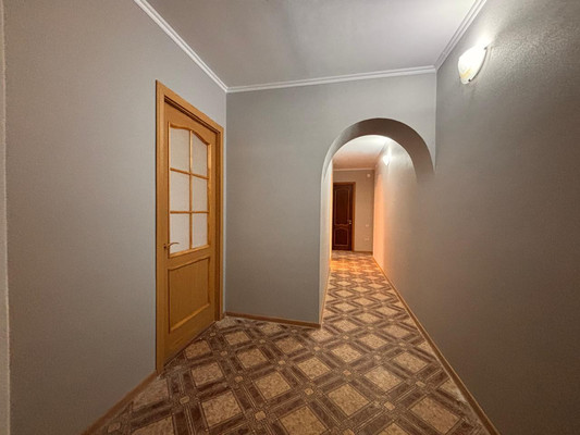 Продам трехкомнатную (3-комн.) квартиру, Садовая ул, 36, Глинищево с