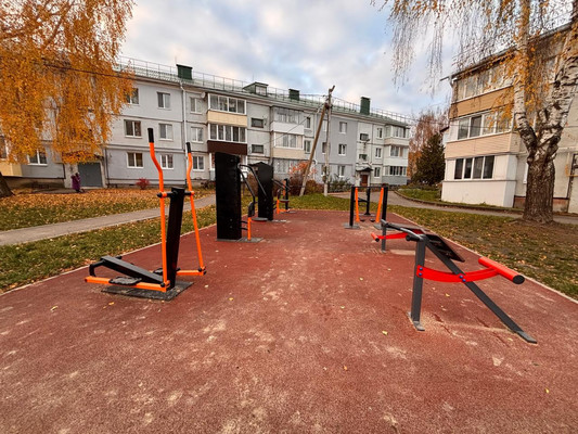 Продам трехкомнатную (3-комн.) квартиру, Садовая ул, 36, Глинищево с