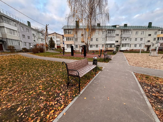 Продам трехкомнатную (3-комн.) квартиру, Садовая ул, 36, Глинищево с