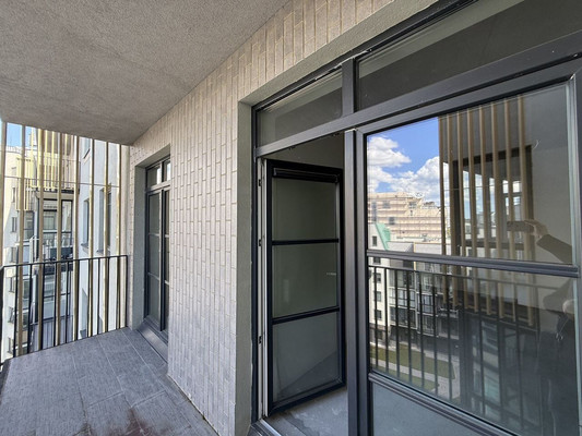 Продам трехкомнатную (3-комн.) квартиру, Октябрьская ул, 12а, Калининград г