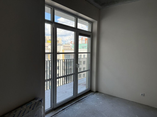 Продам трехкомнатную (3-комн.) квартиру, Октябрьская ул, 12а, Калининград г